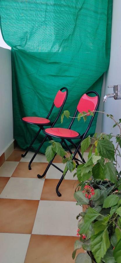 Untrained & Unplanned Διαμέρισμα Jabalpur Εξωτερικό φωτογραφία